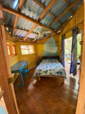 Quarto ecológico no litoral BA